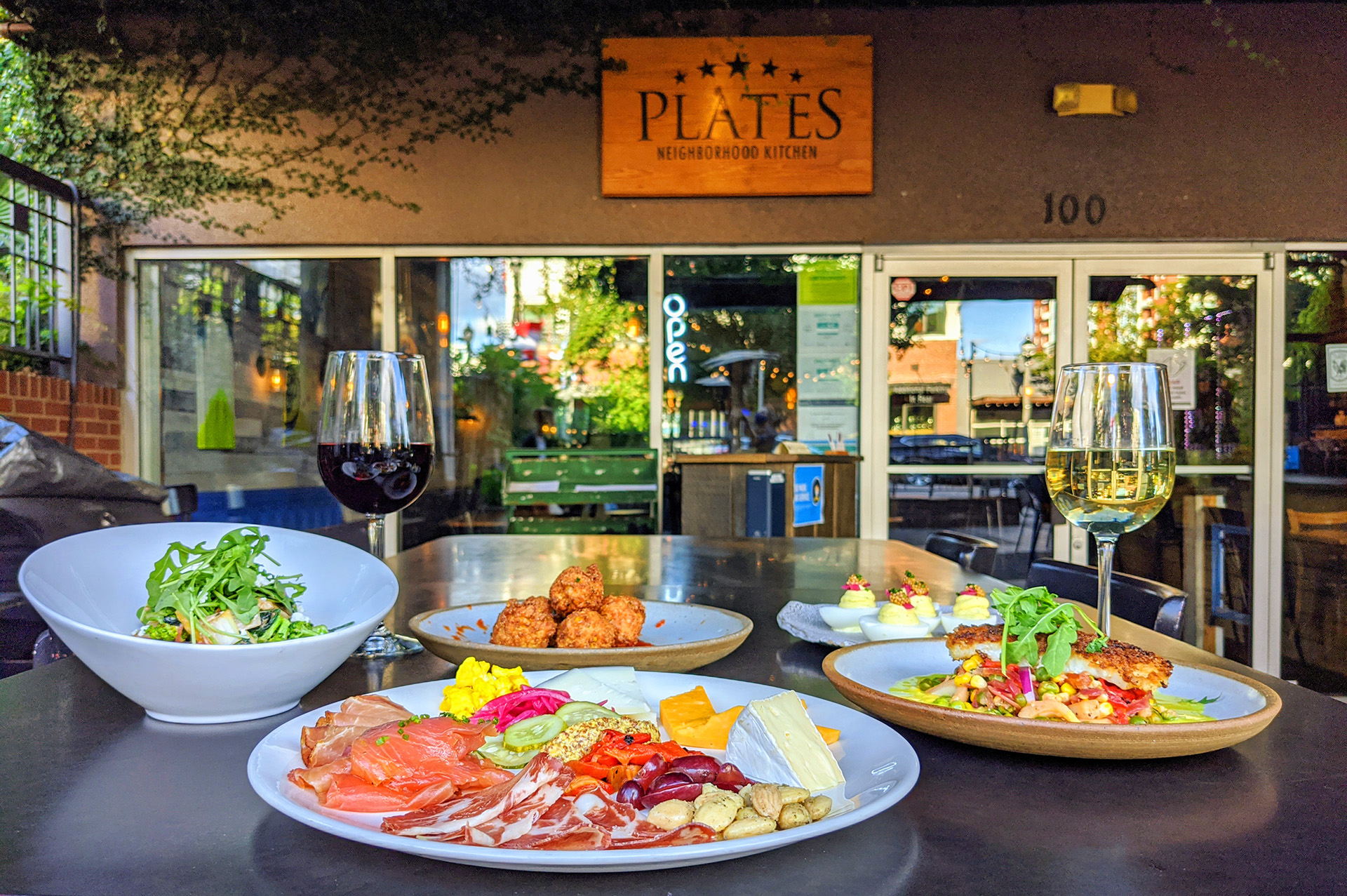 Plates Neighborhood Kitchen - Downtown Raleigh Restaurant - Patio